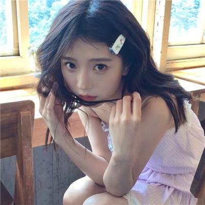草裙春色
